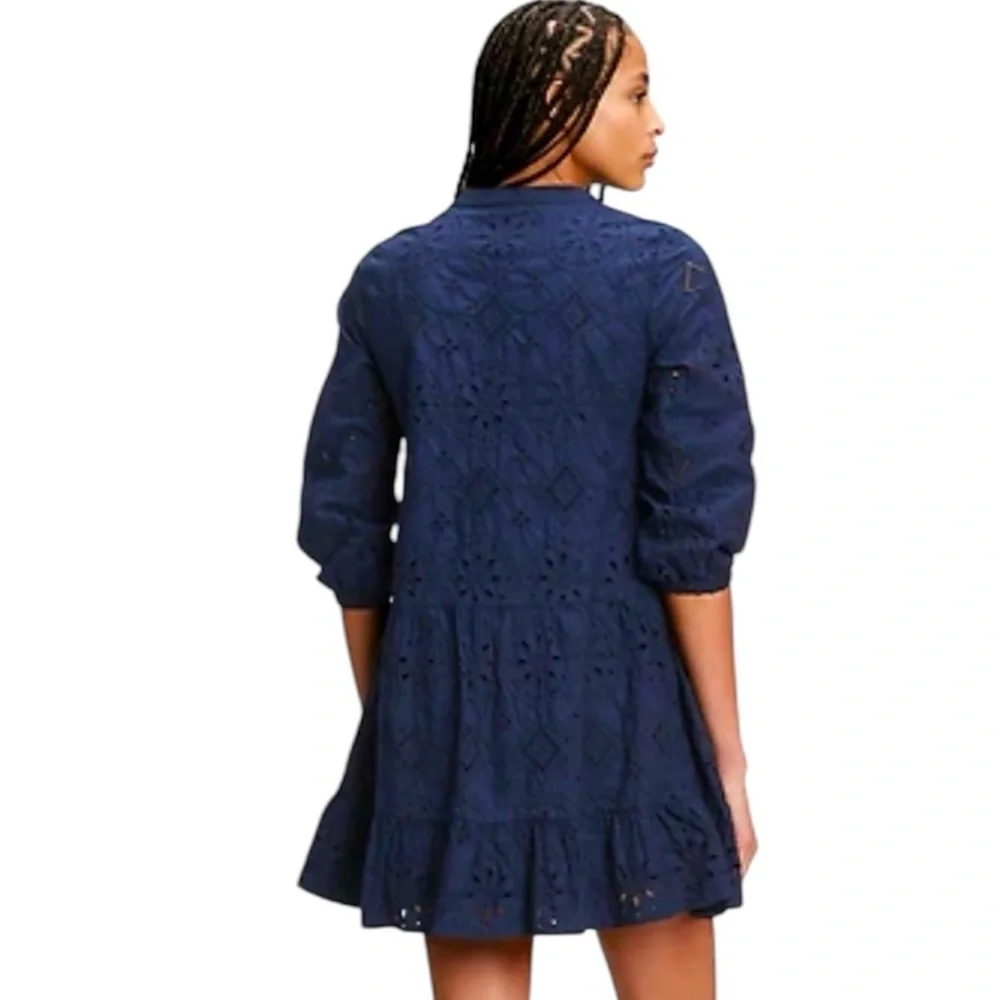 GAP 3/4 Length Sleeve Eyelet Navy Uniform M